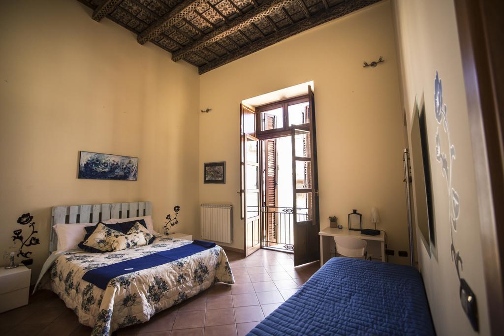 Palazzo Vatticani Bed & Breakfast ปาแลร์โม ภายนอก รูปภาพ